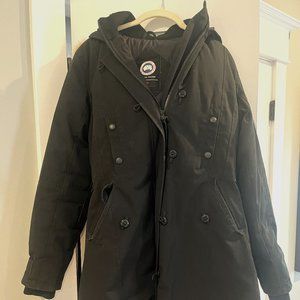 Canada Goose Kensington Down Parka in Black - Women's Small